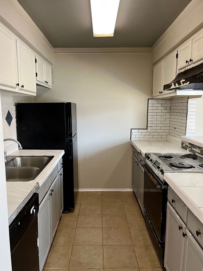 5120 Everett Ln unit Unit A – photo 3