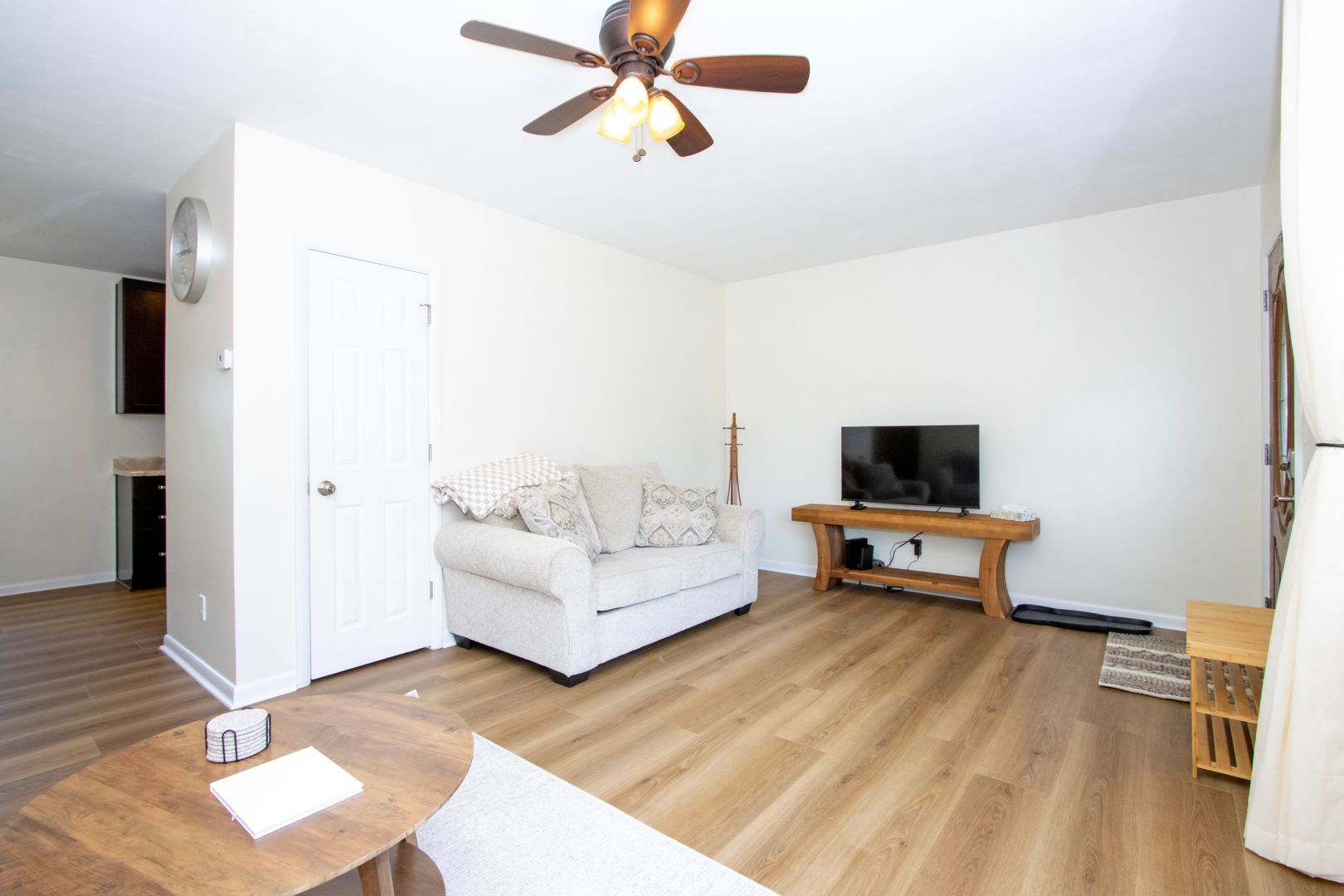 1720 W Hill Dr – photo 4