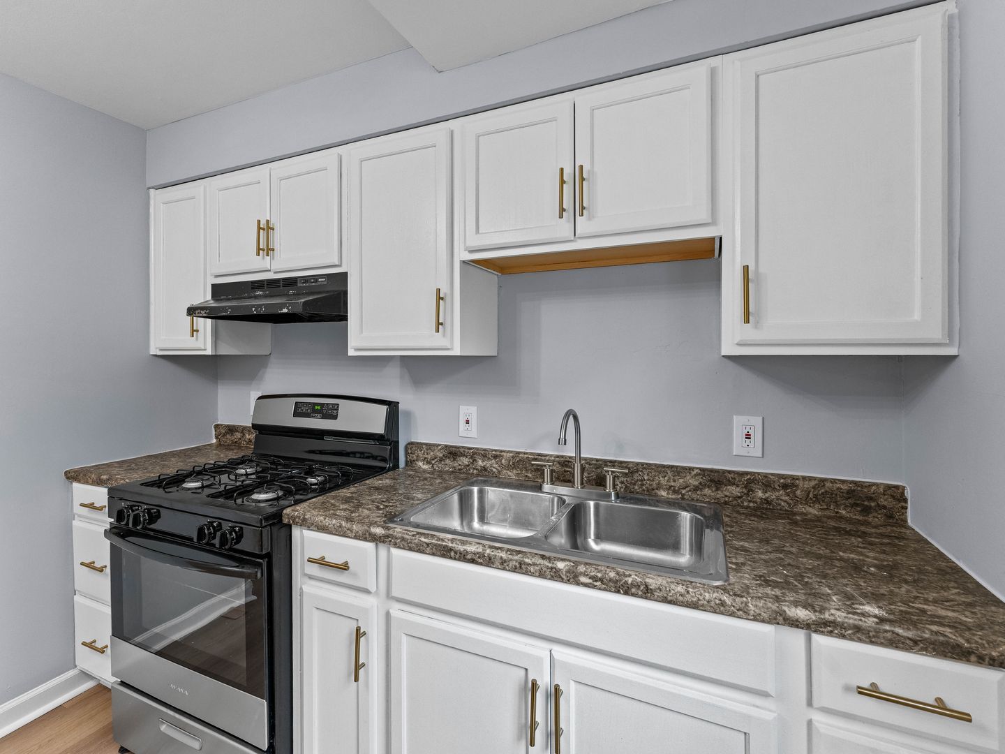 1400 Vine St – photo 3