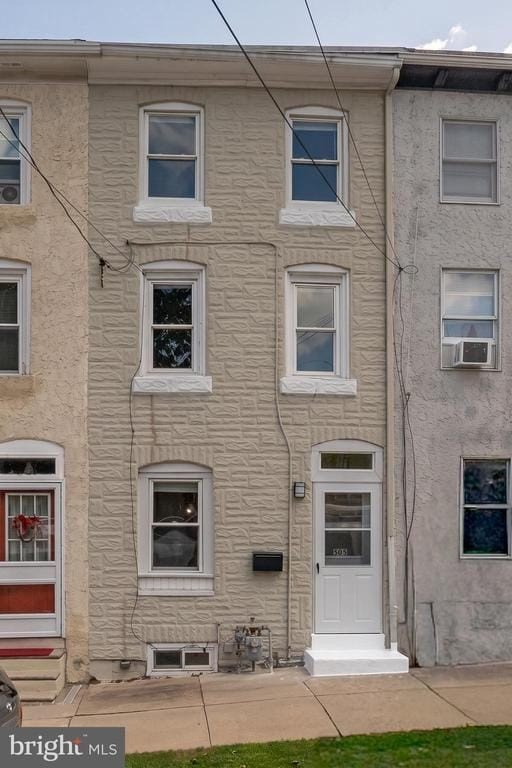 505 Spring Mill Ave – photo 1