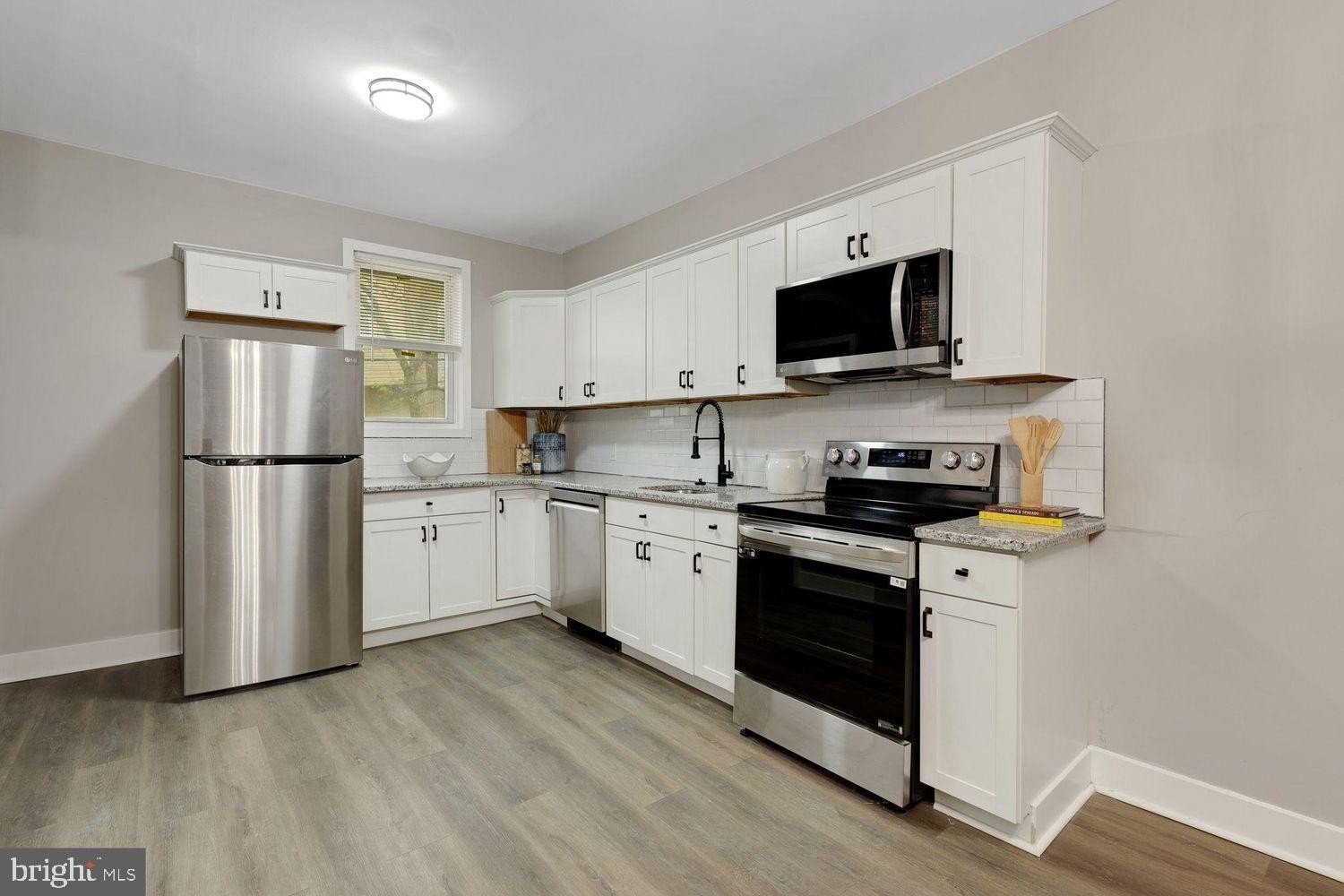 6721 N Woodstock St – photo 1