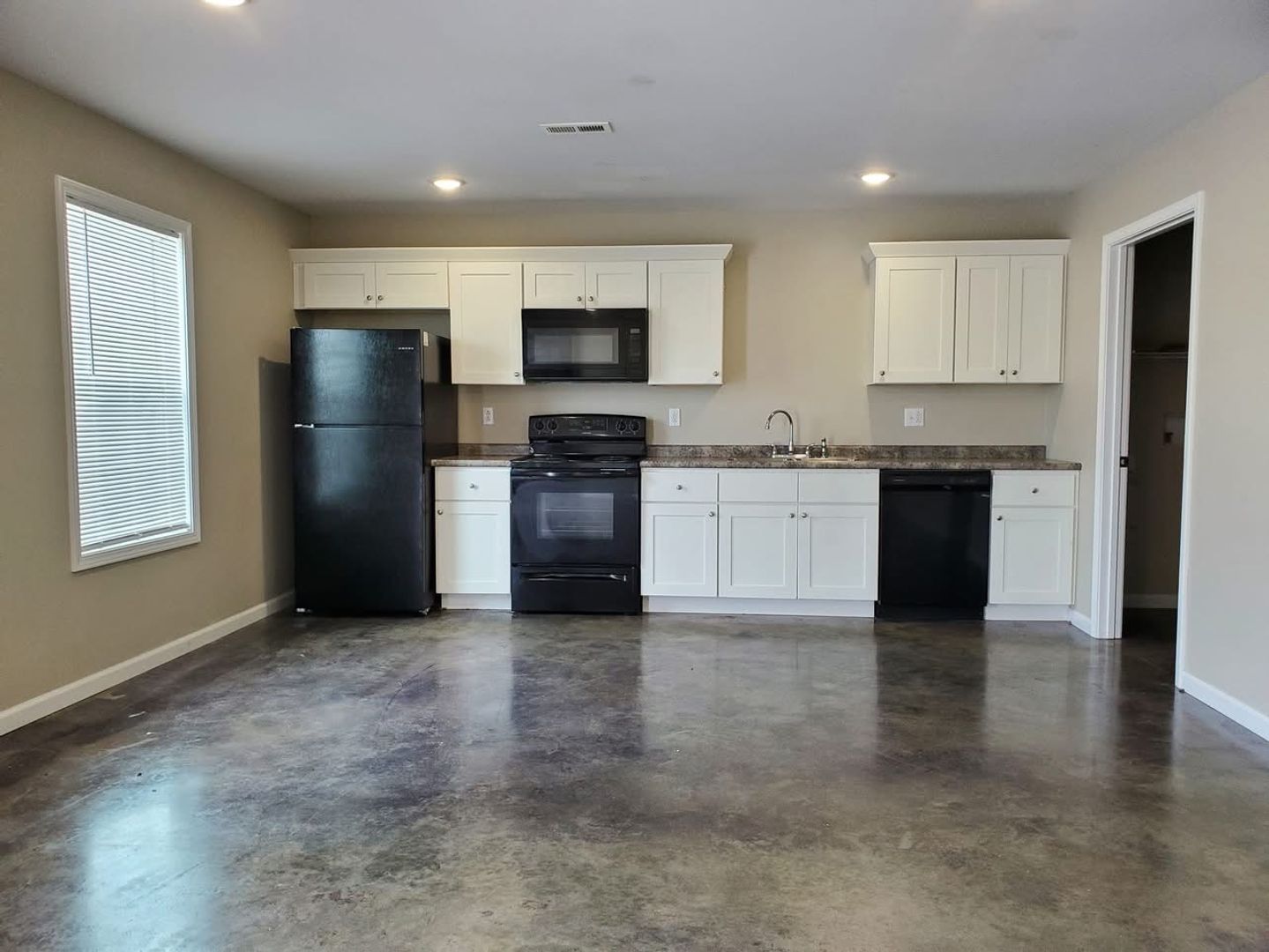 180 Cane Creek Ln unit White House 180 – photo 2