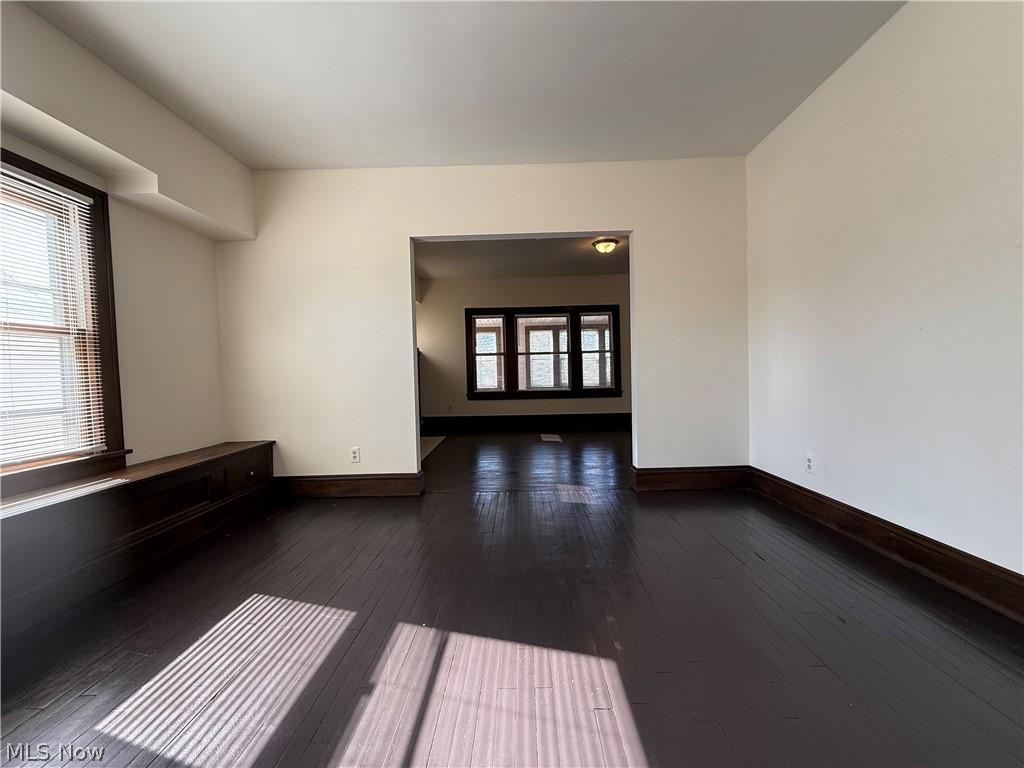 9405 Bancroft Ave unit UP – photo 5
