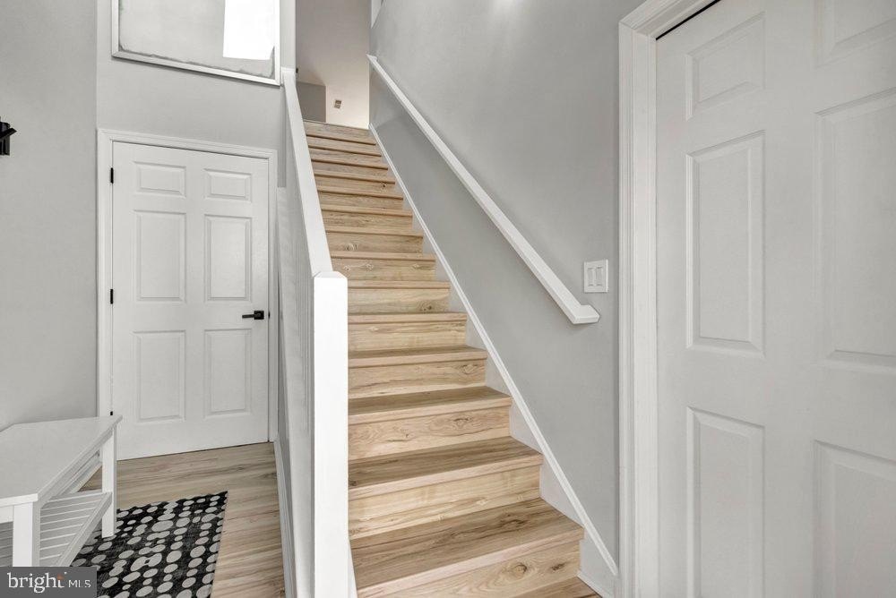 297 Lakeside Dr #71D – photo 4