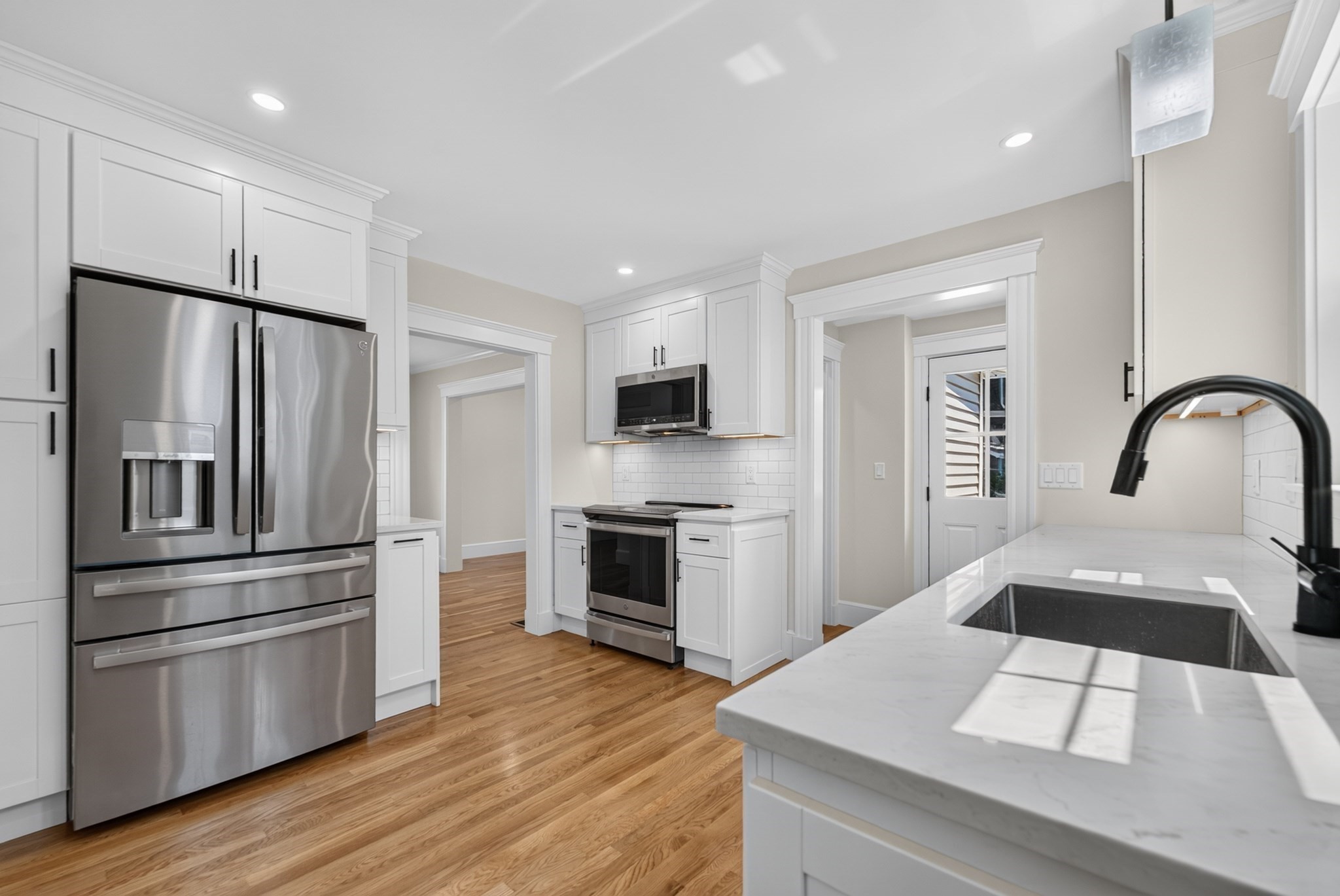 47 Ronald Rd – photo 2