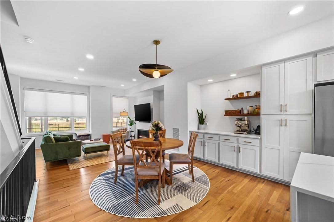 11206 N Park Pl unit 4 – photo 4