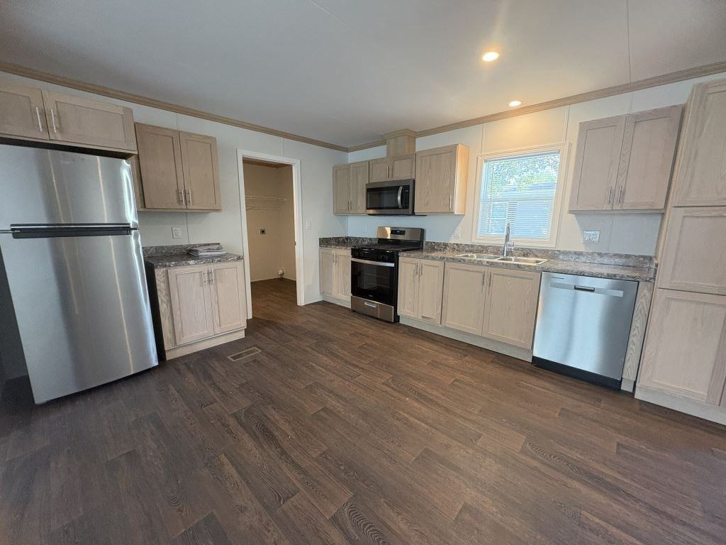 4502 San Juan Dr S – photo 2