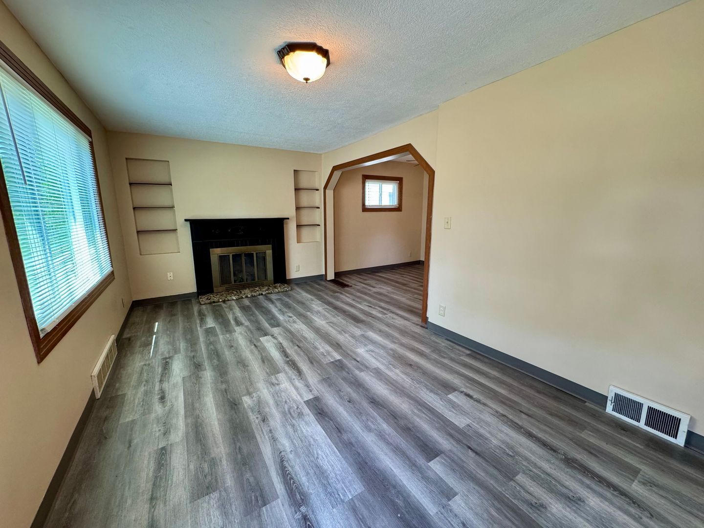 1317 38th St NW – photo 4