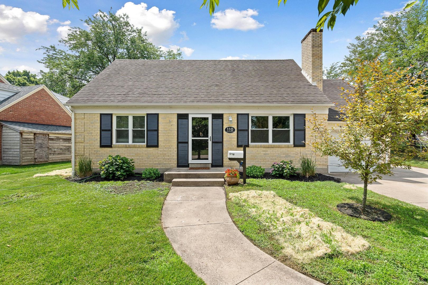 110 S Bromfield Rd – photo 1