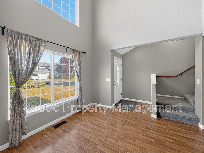 245 Trillium St – photo 4