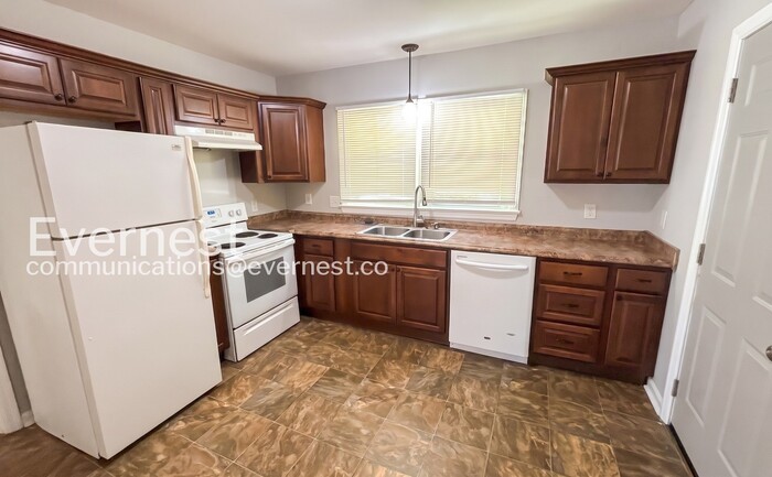 3659 Thrushwood Dr – photo 5