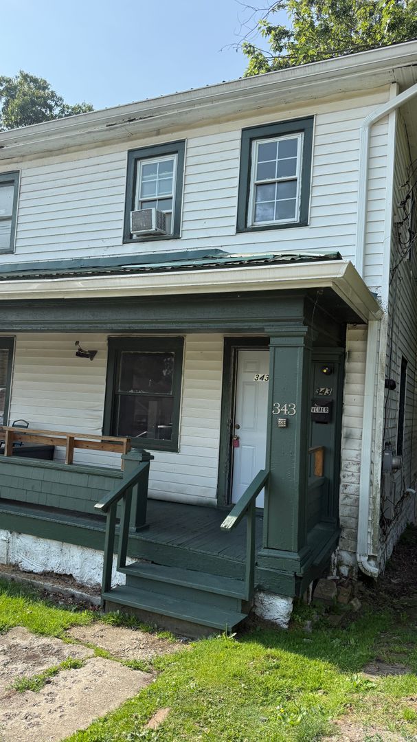 343 Russell St unit 1 – photo 1