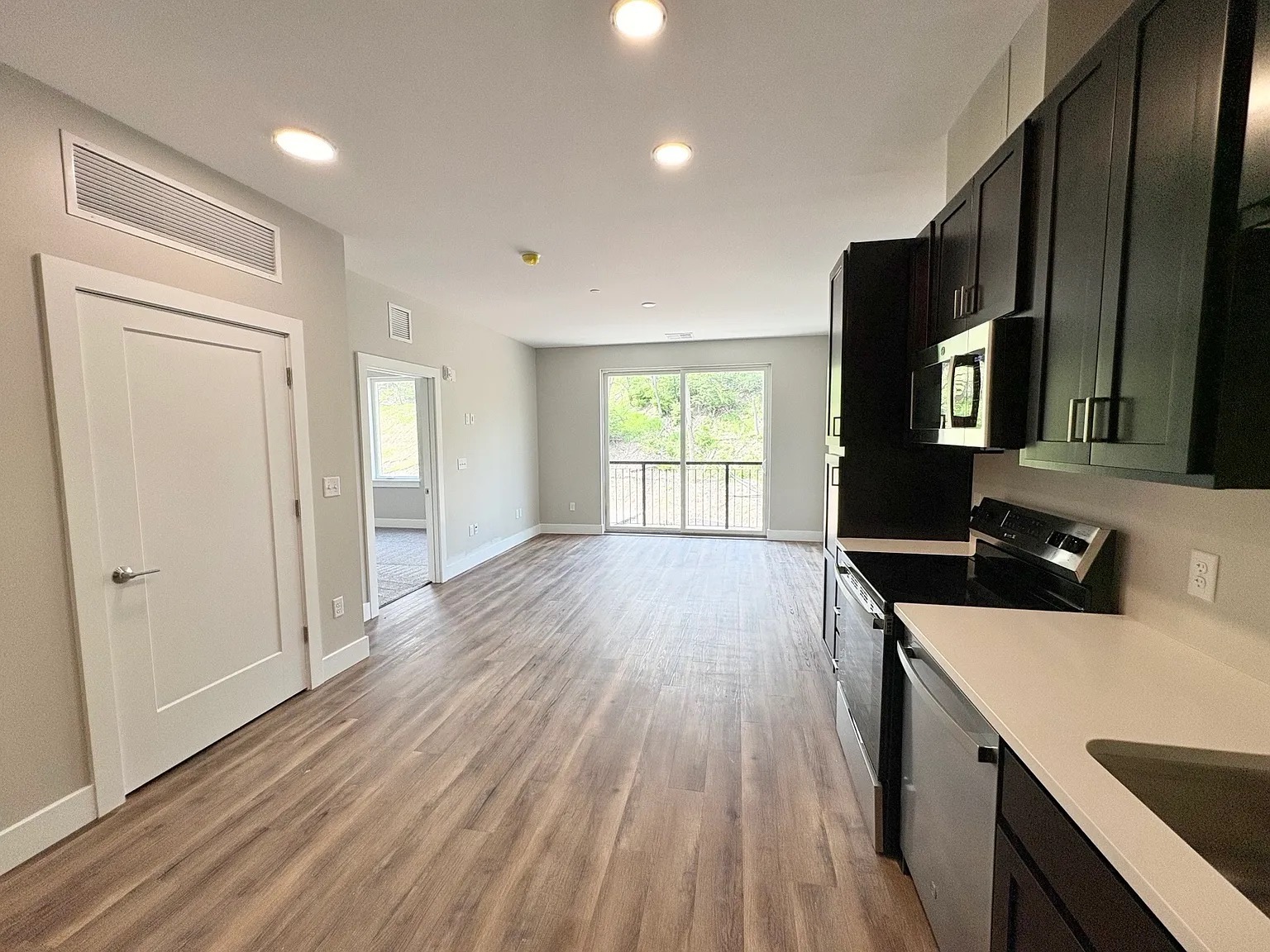 501 McKnight Cir – photo 2