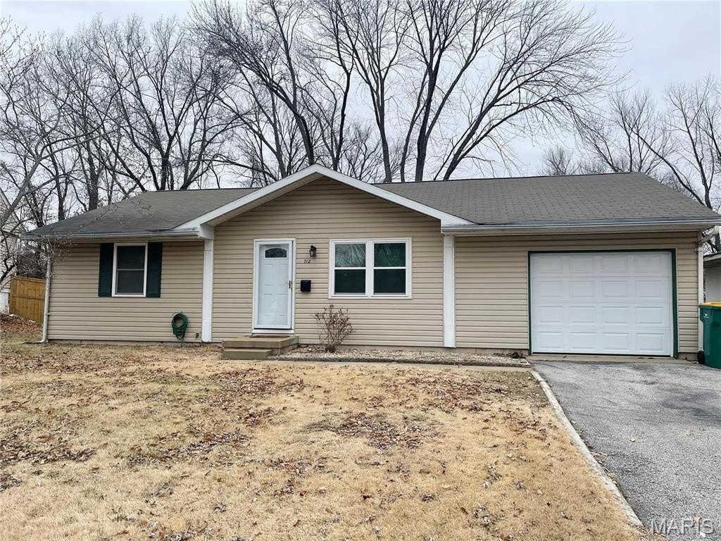 712 Juniper Dr – photo 1
