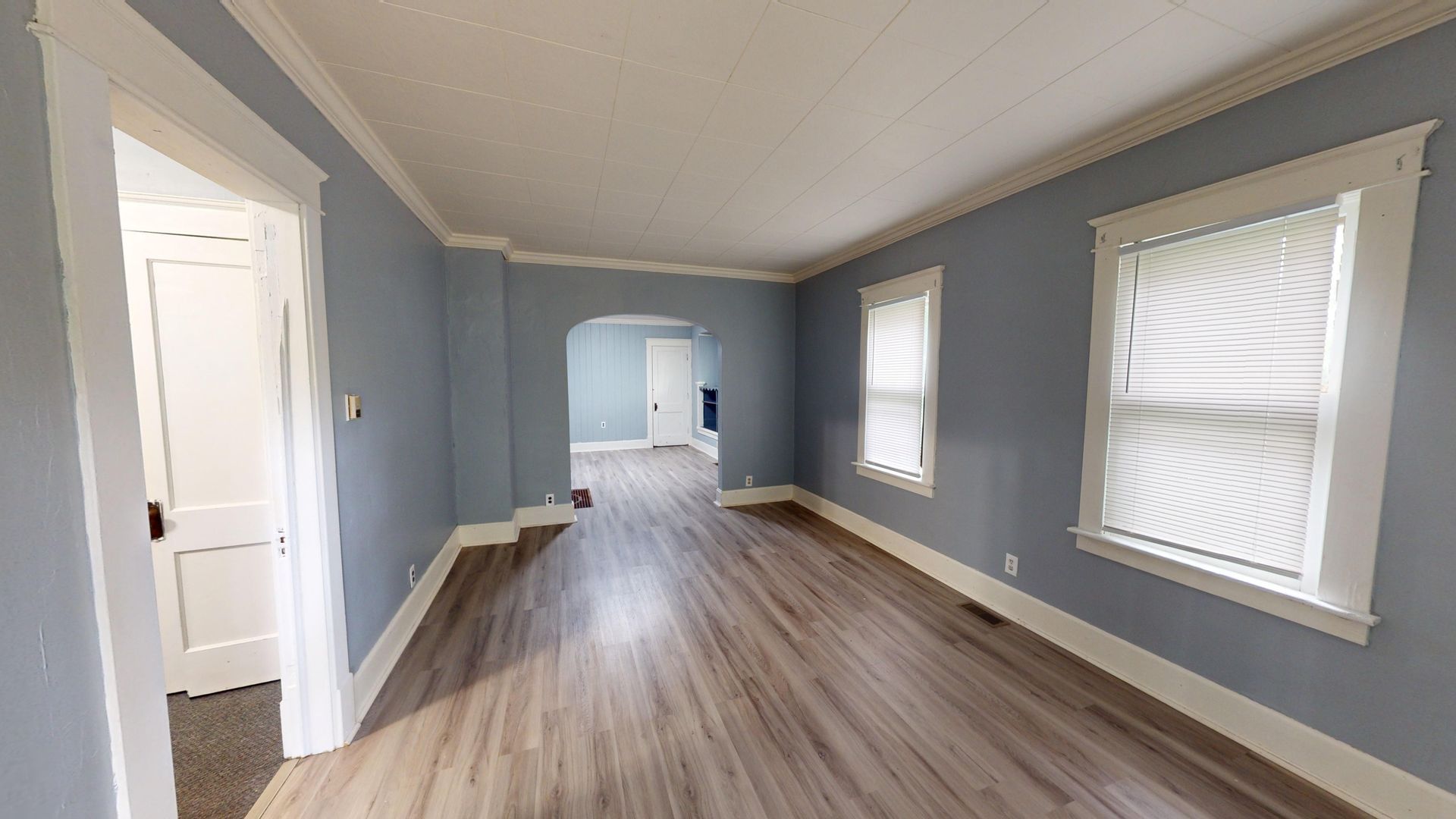 244 Elmwood Dr – photo 2
