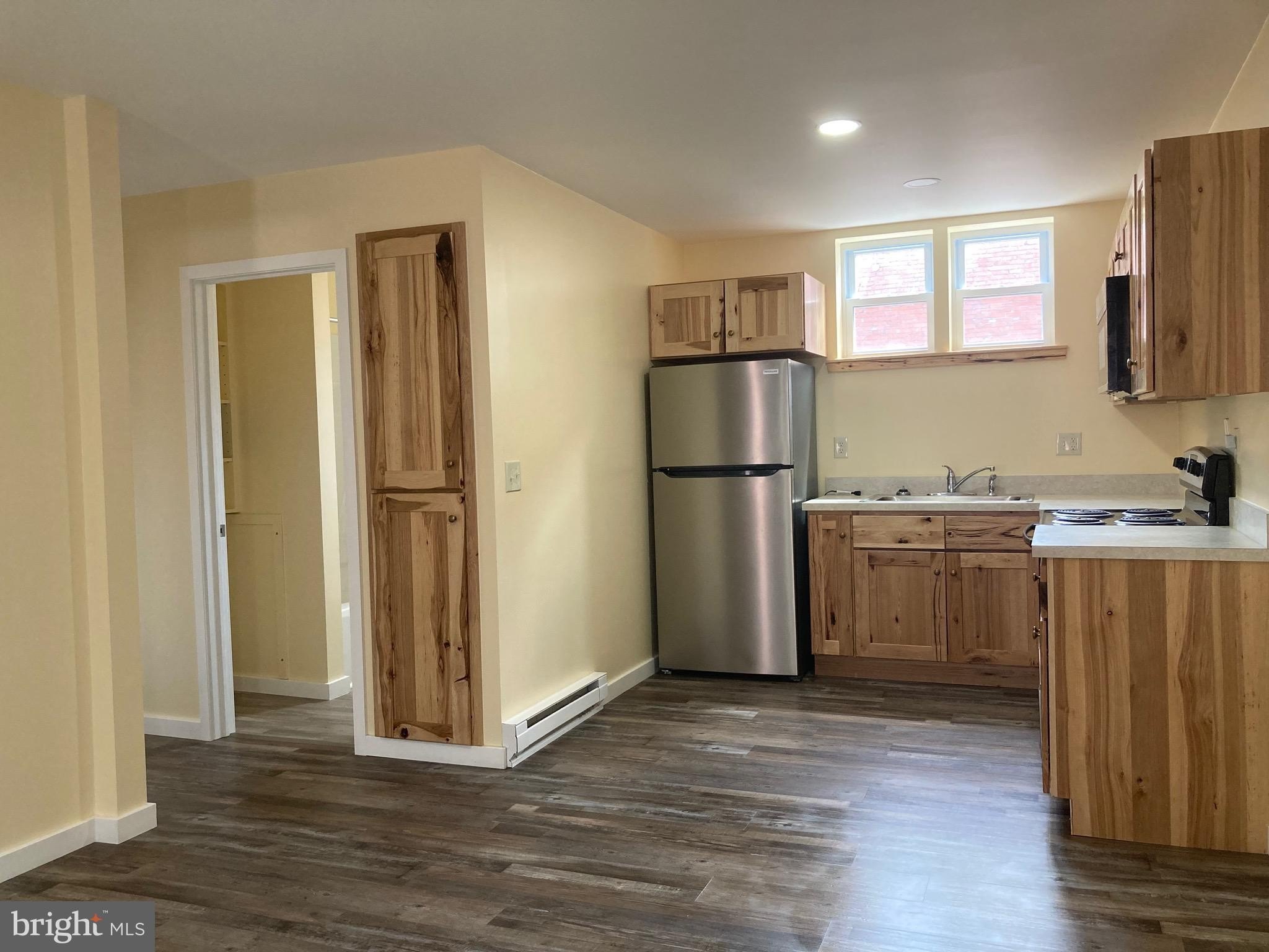 25 Marble St – photo 3
