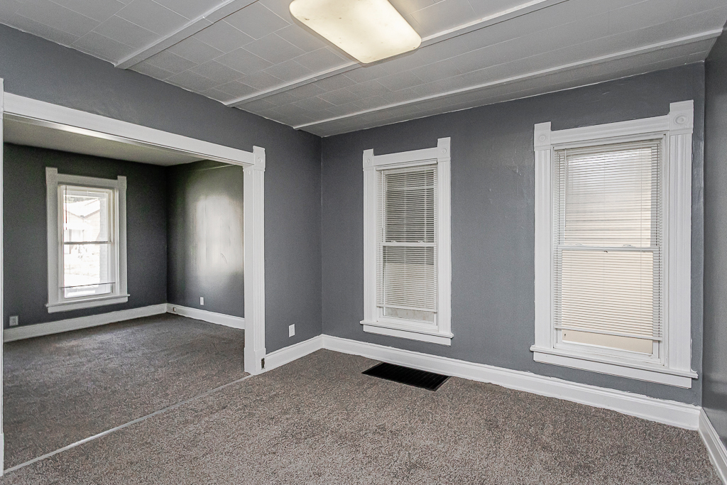734 Parker Ave unit 1 – photo 5