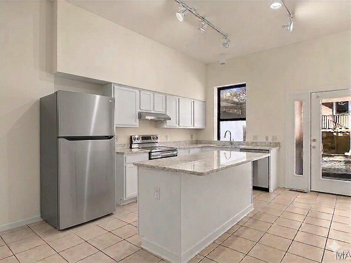 2211 Menard St unit B – photo 2
