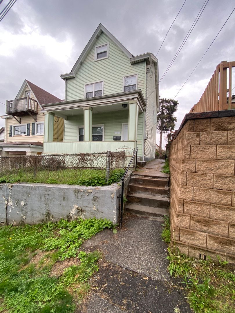 5 Sterling St unit Floor 2 – photo 2