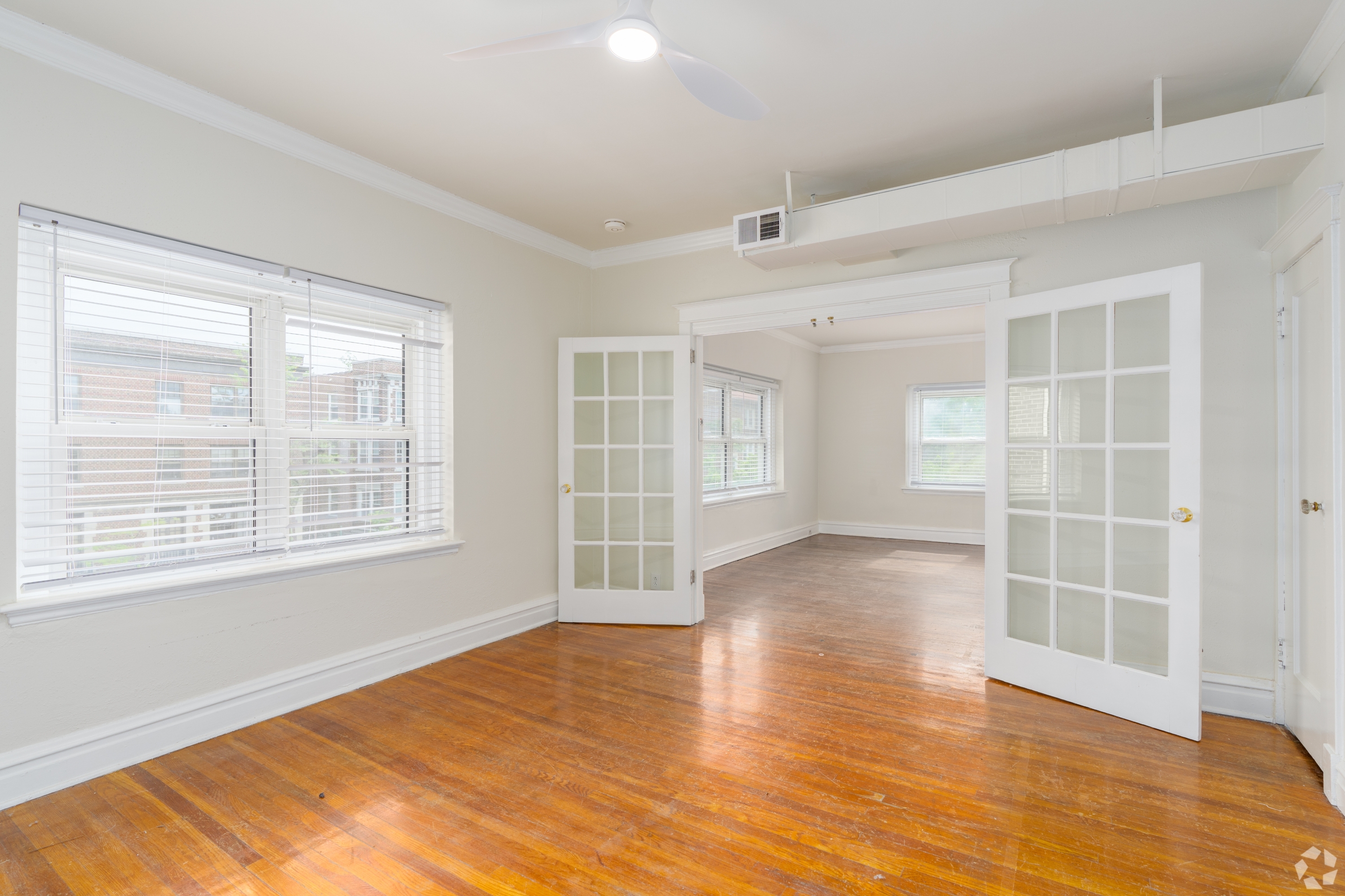 6300 N Rosebury Ave unit 1N – photo 3