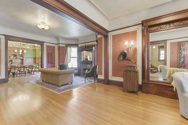 1036 W Garfield Blvd – photo 3