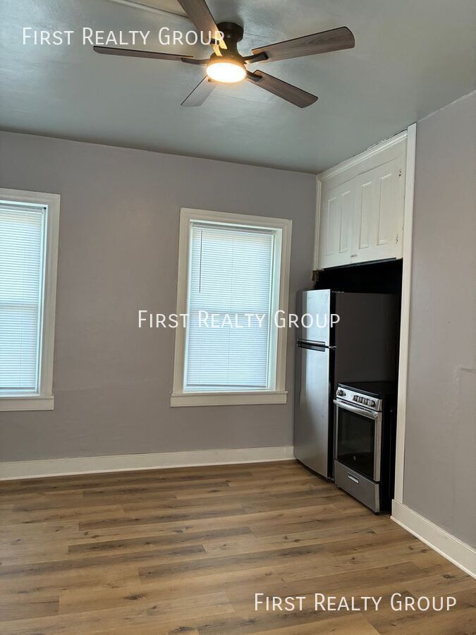 111 S Main St – photo 5