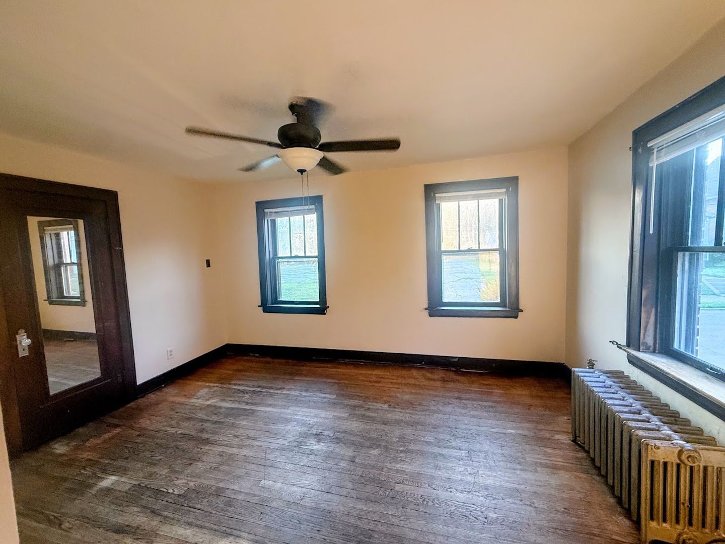 920 Columbia Ave unit Unit 4 – photo 2