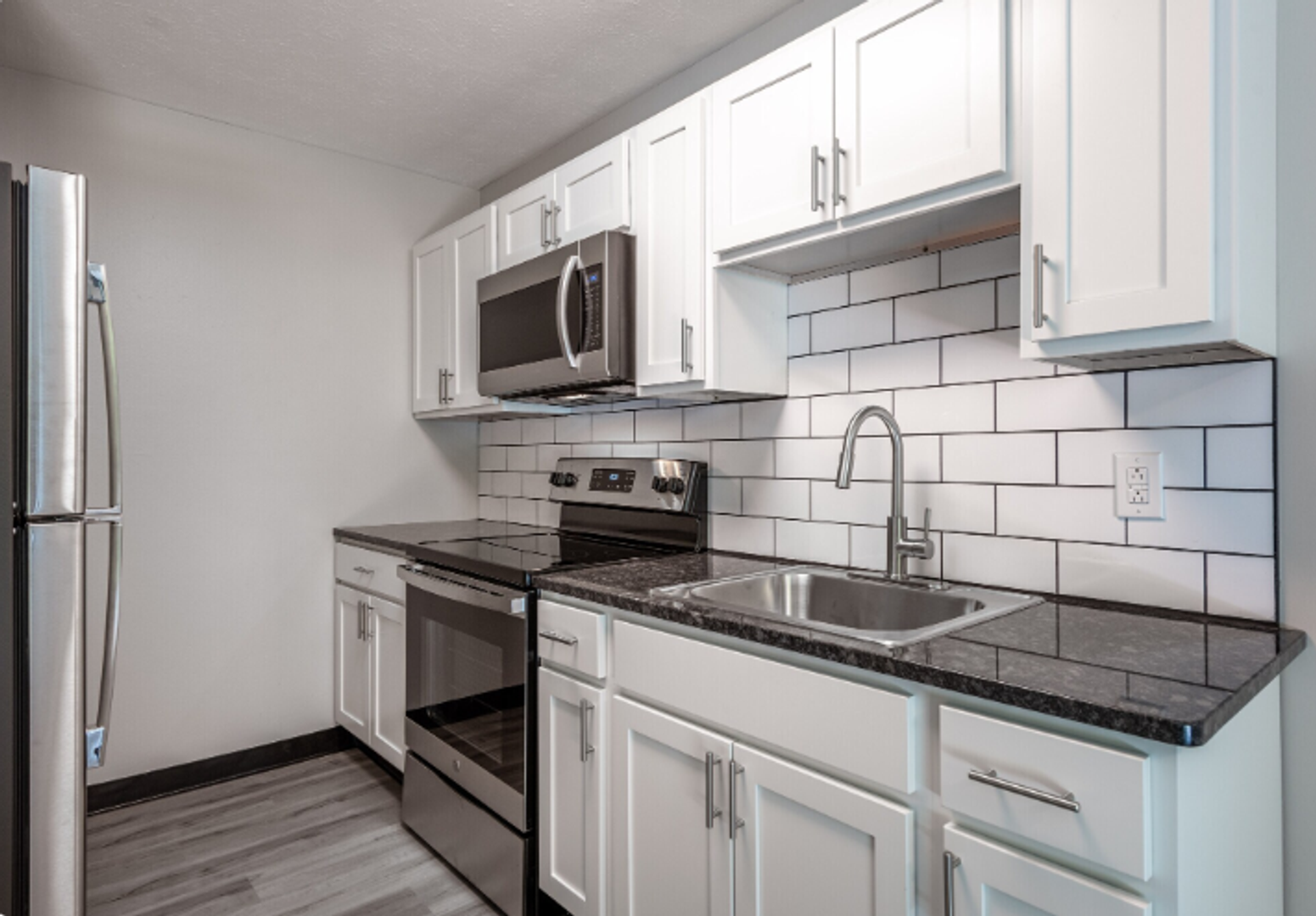 7945 Mentor Ave – photo 3