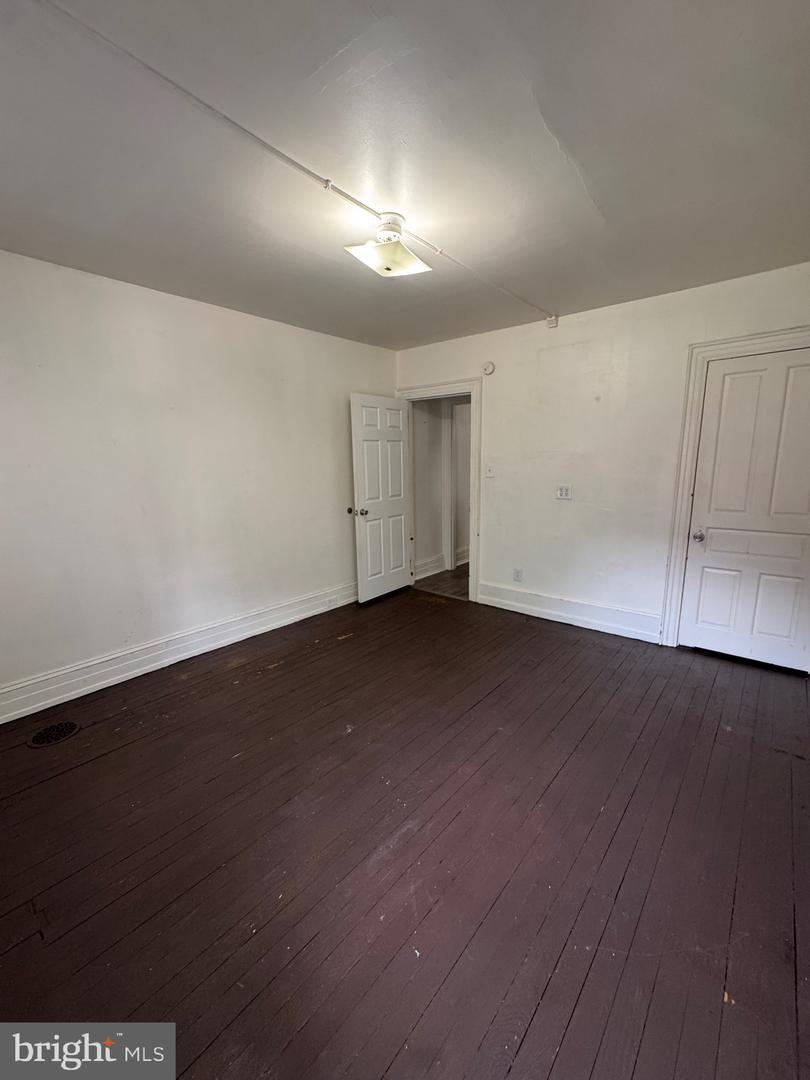 668 E Market St unit 2ND FLR – photo 3