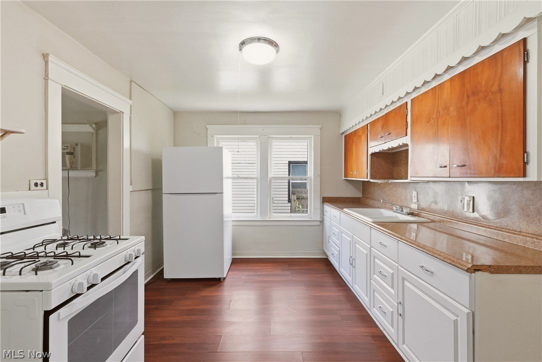 515 E 143rd St #DOWNSTAIRS – photo 4