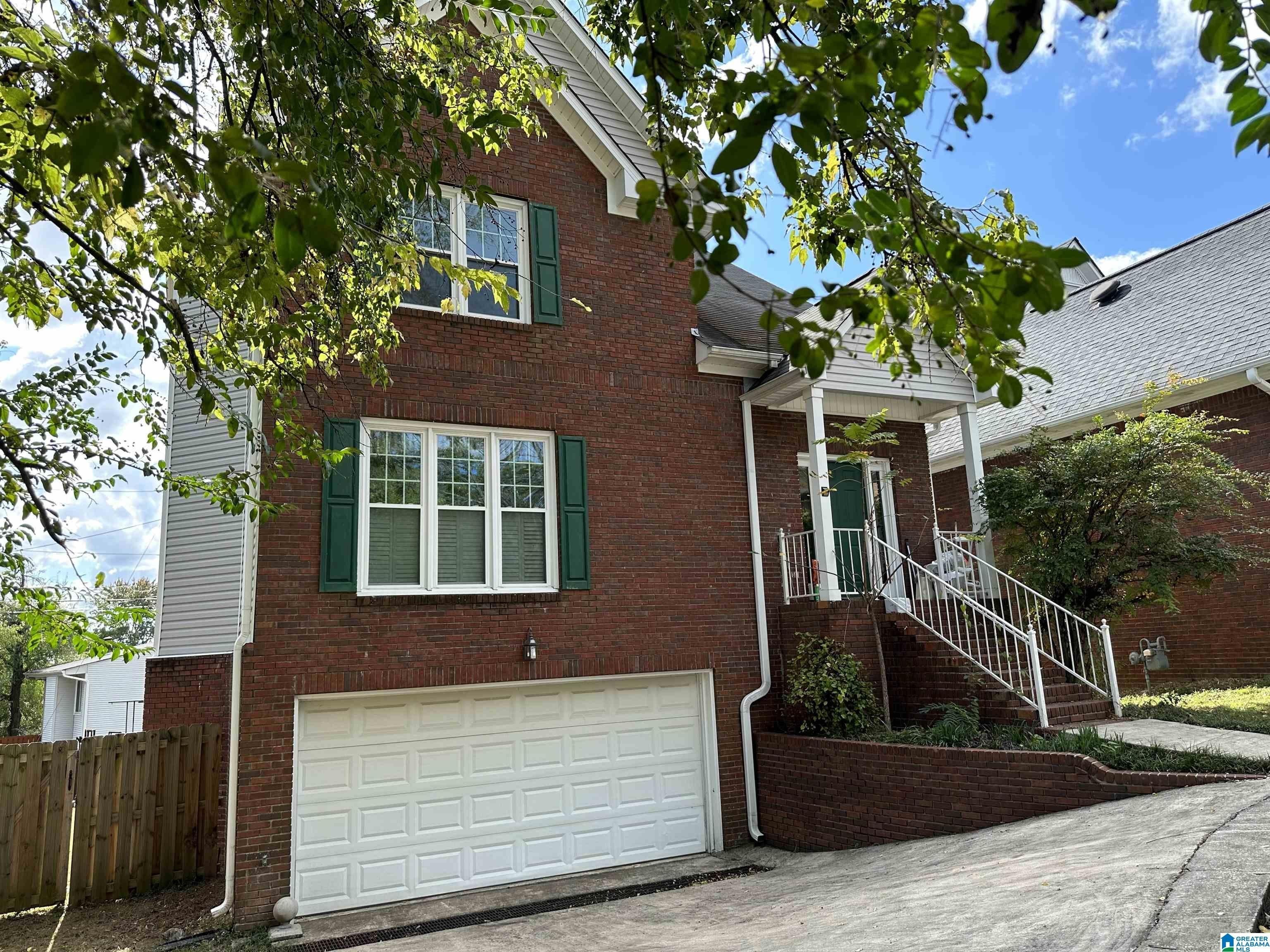 1715 Columbiana Ln – photo 1