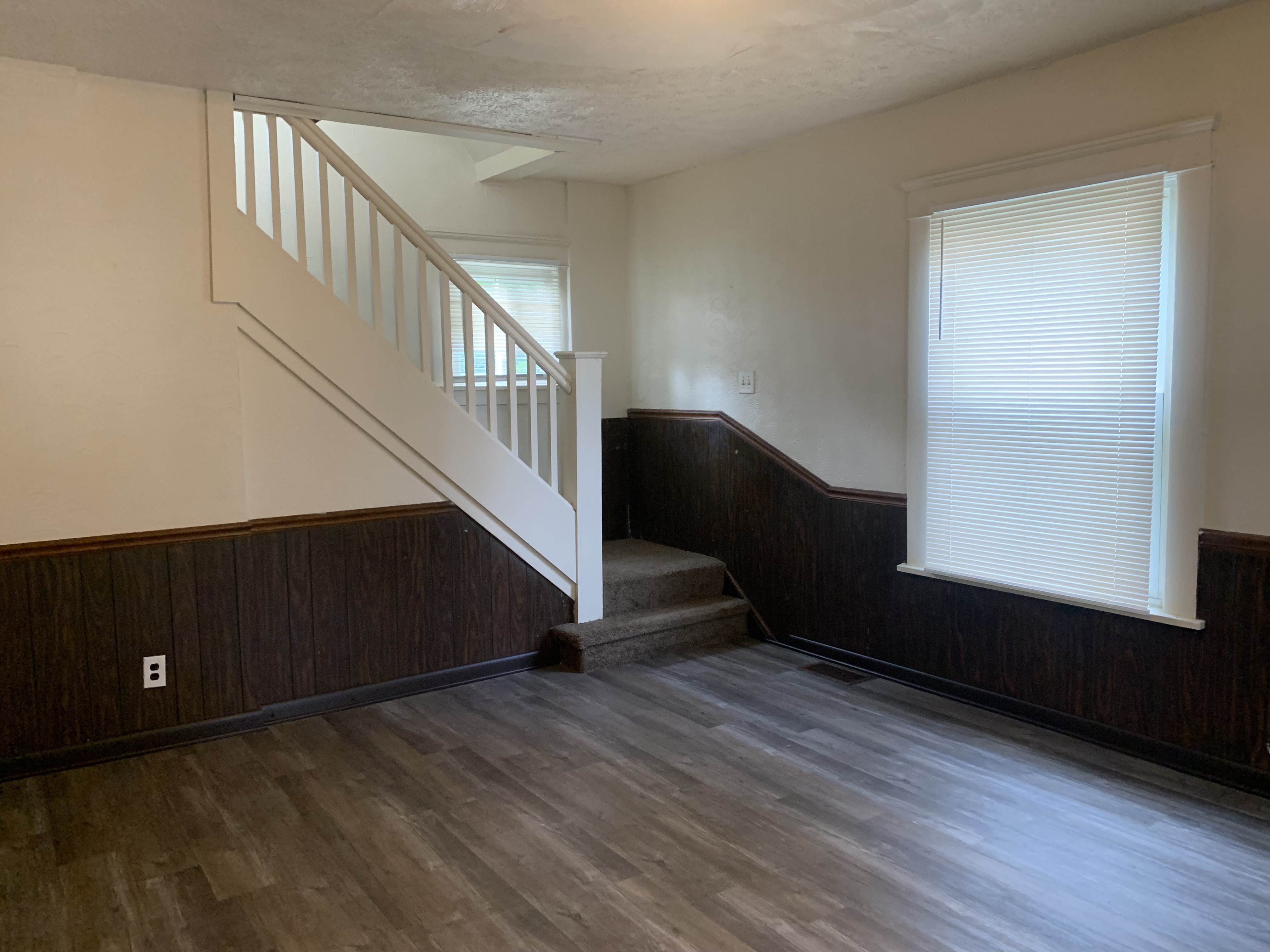 2724 Daleford Ave NE – photo 3
