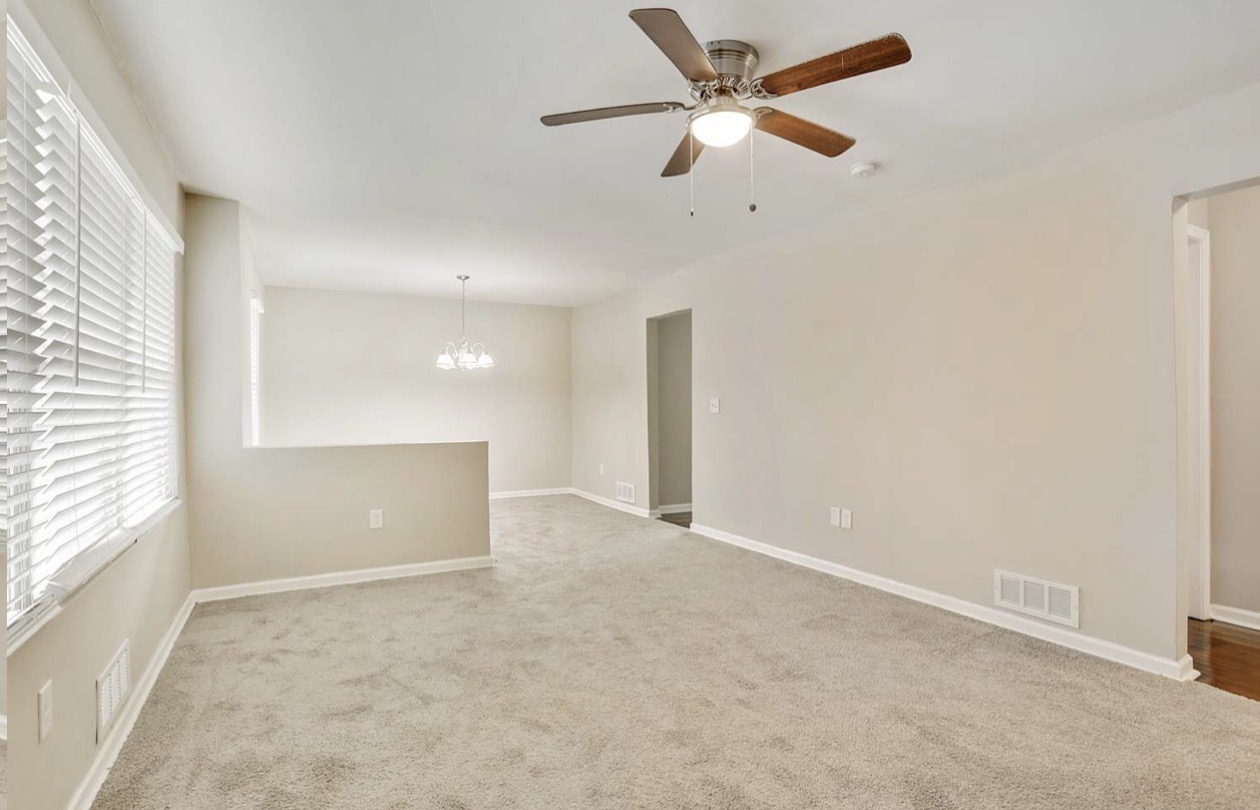 2020 Pleasure Dr – photo 2