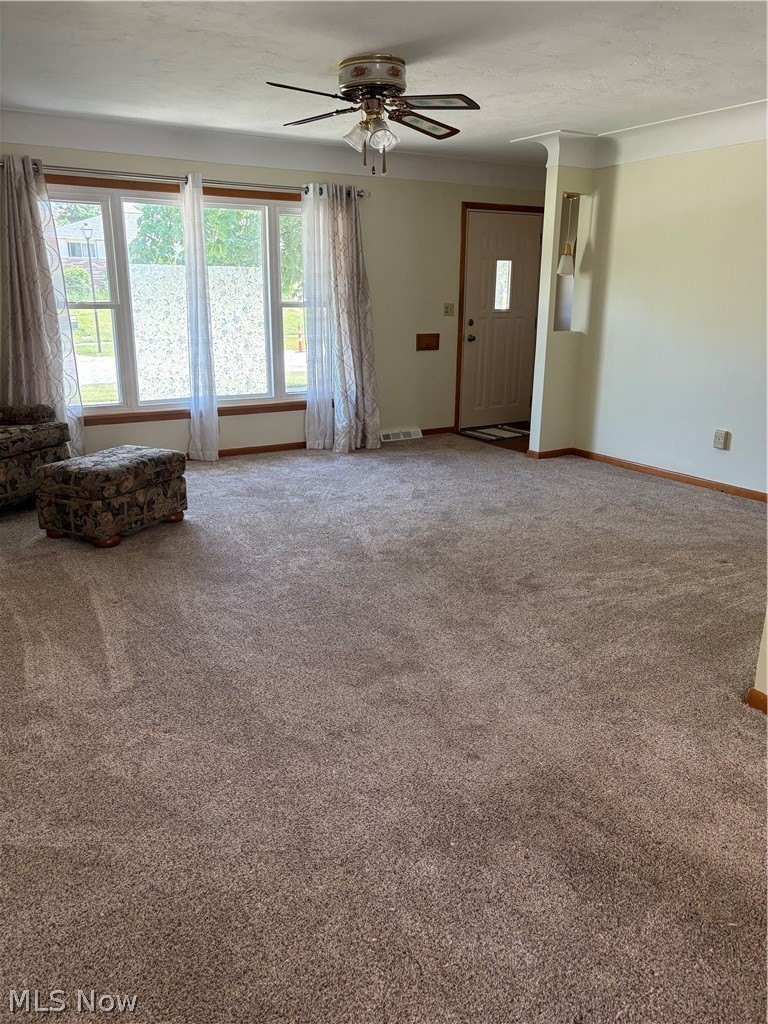 6894 Lalemant Dr – photo 2