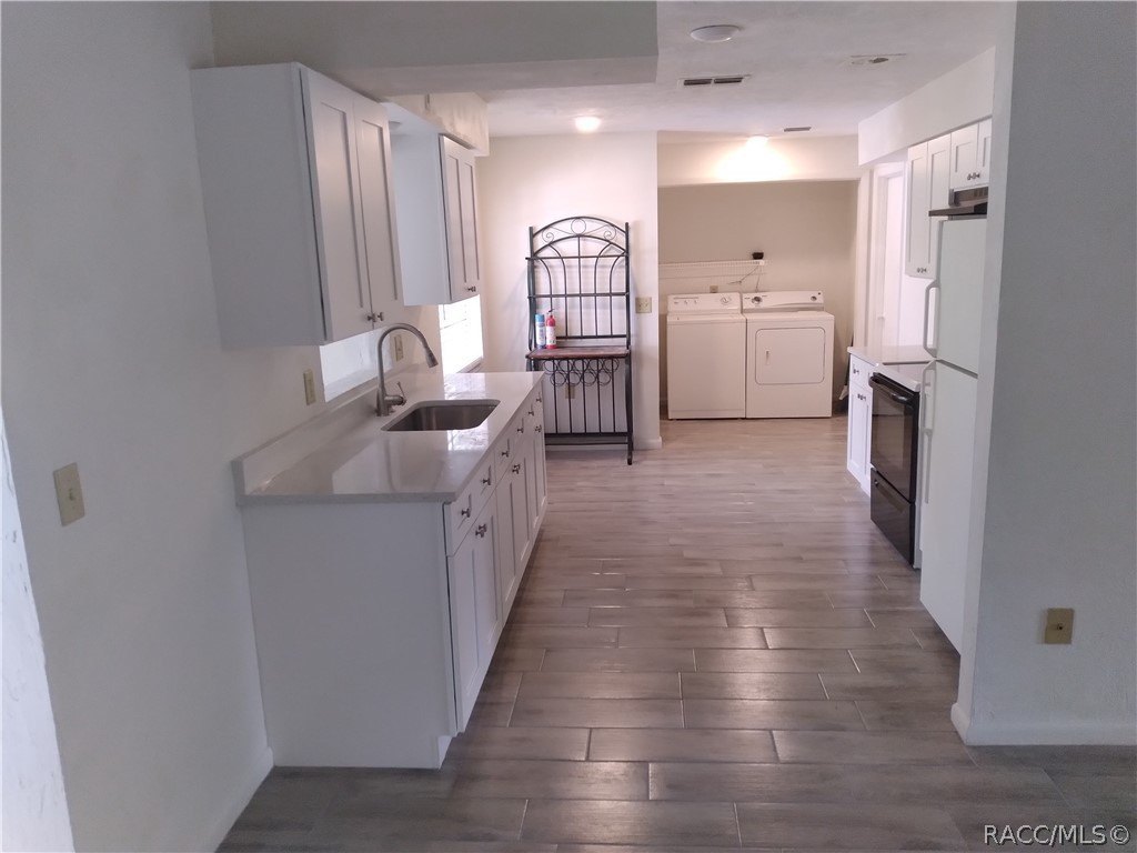 230 S Fillmore St – photo 5