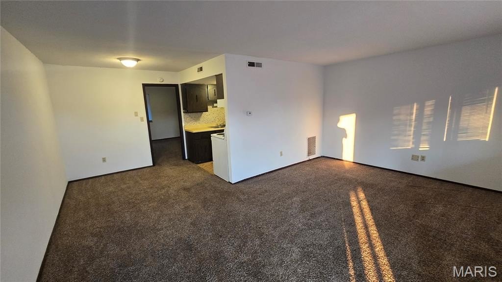 1911 E D St #6 – photo 4