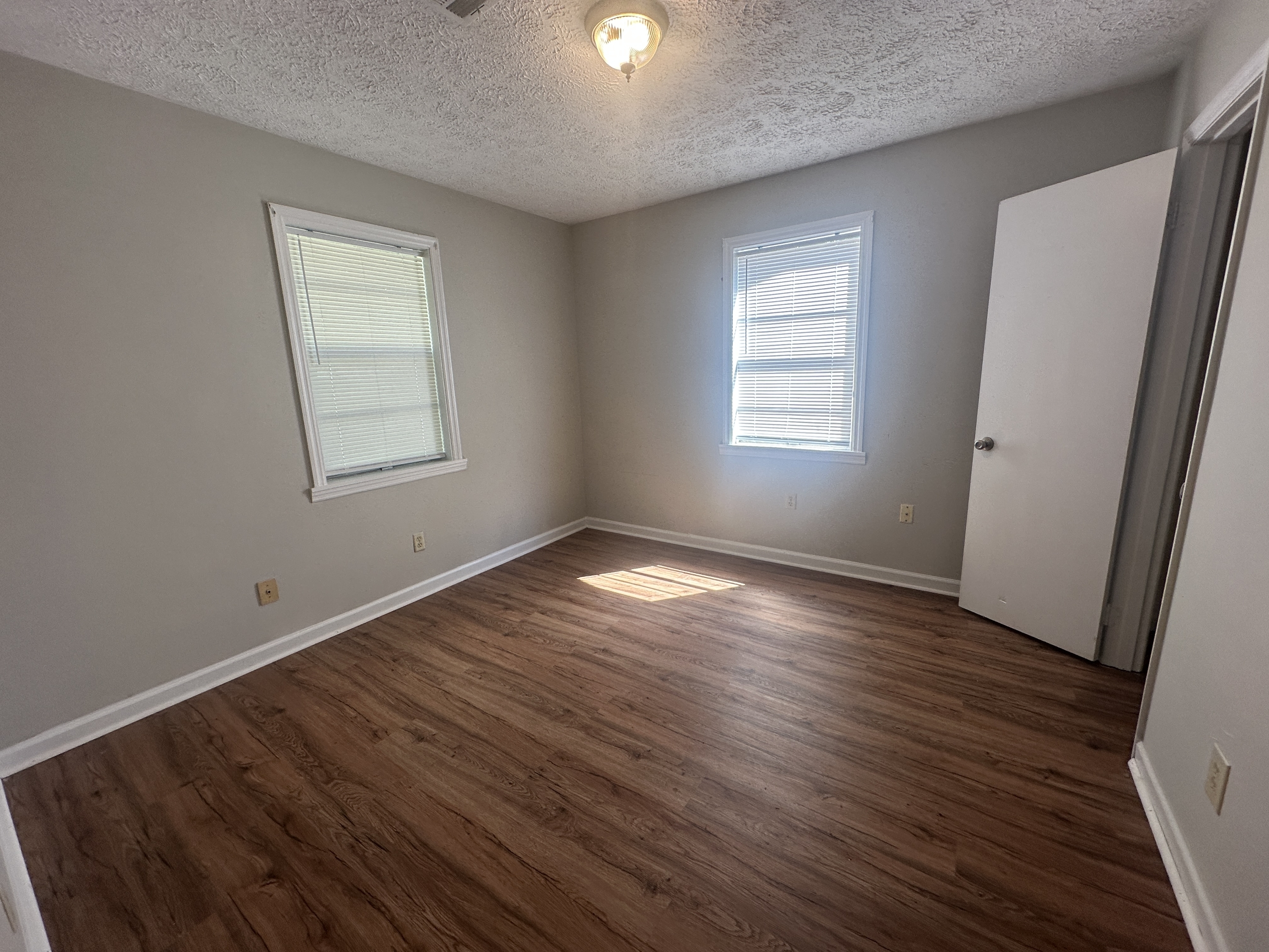 1021 W Hancock St unit B – photo 4