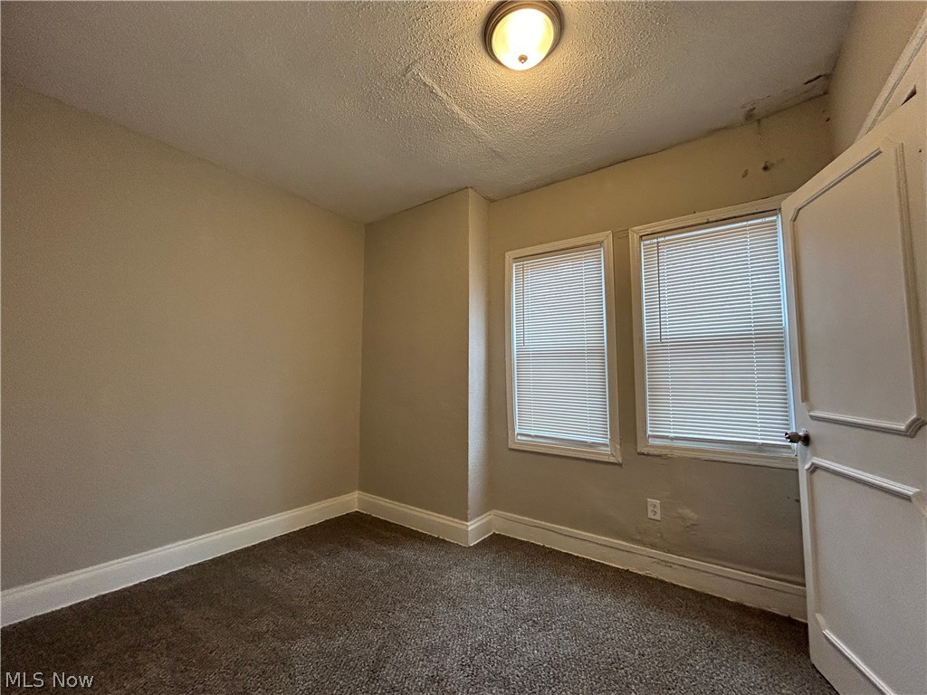 11125 Forest Ave – photo 4