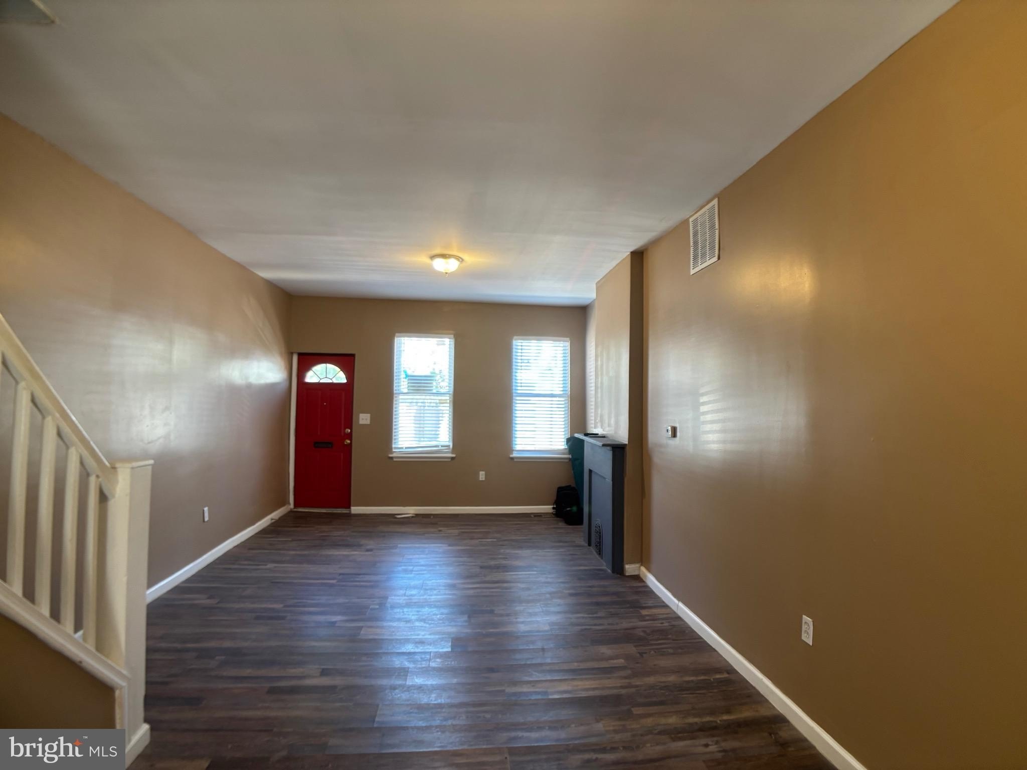 2054 Ann St – photo 2
