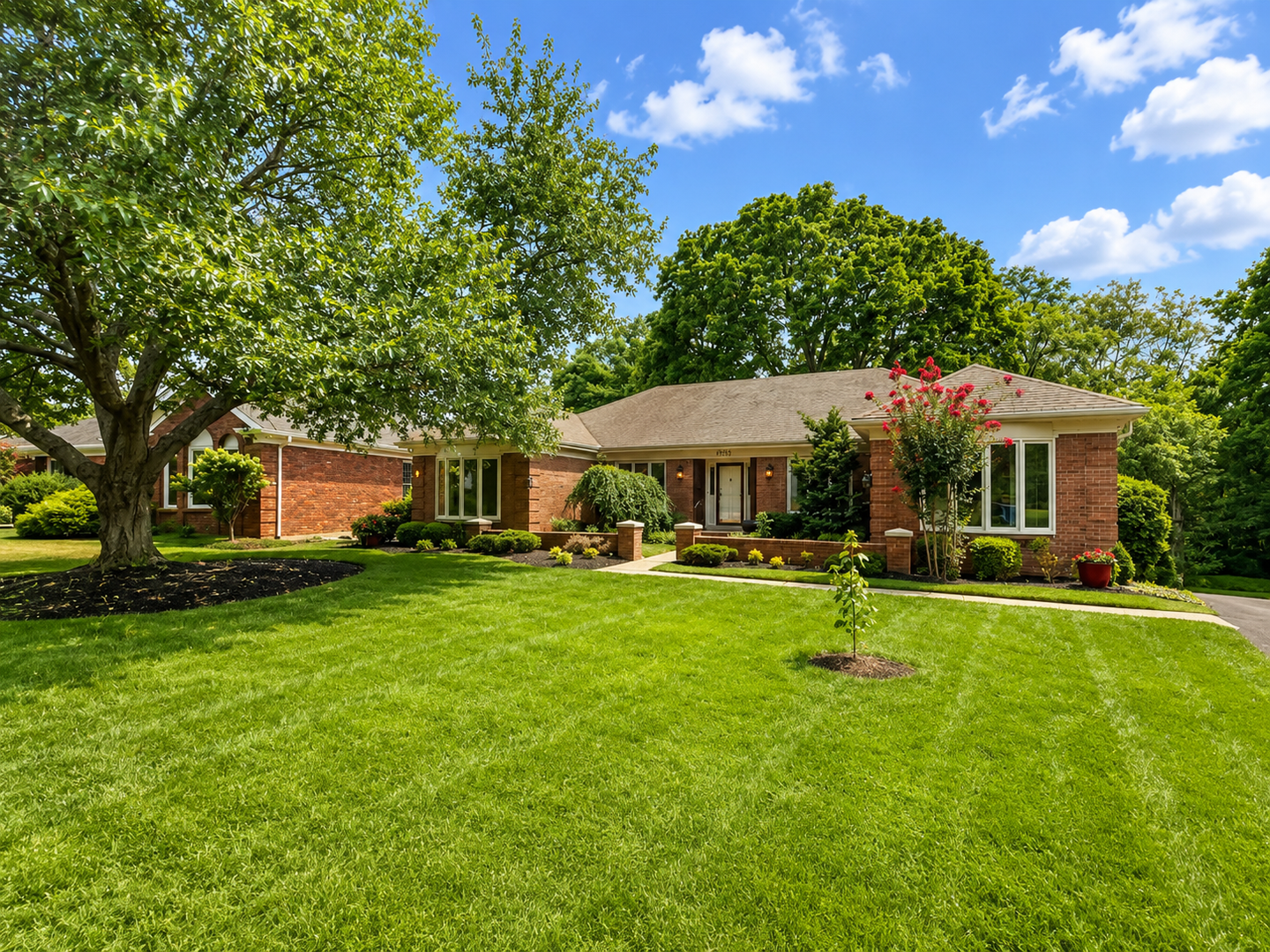 9205 Whitegate Ct – photo 1