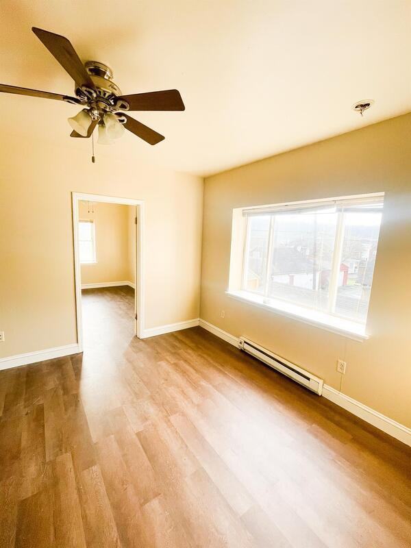 3500 Elm St – photo 4