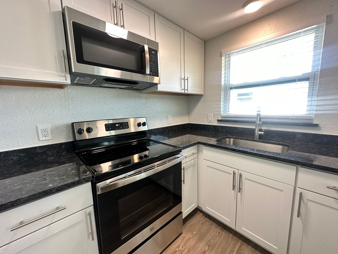 45 W Fray St unit 3 – photo 1