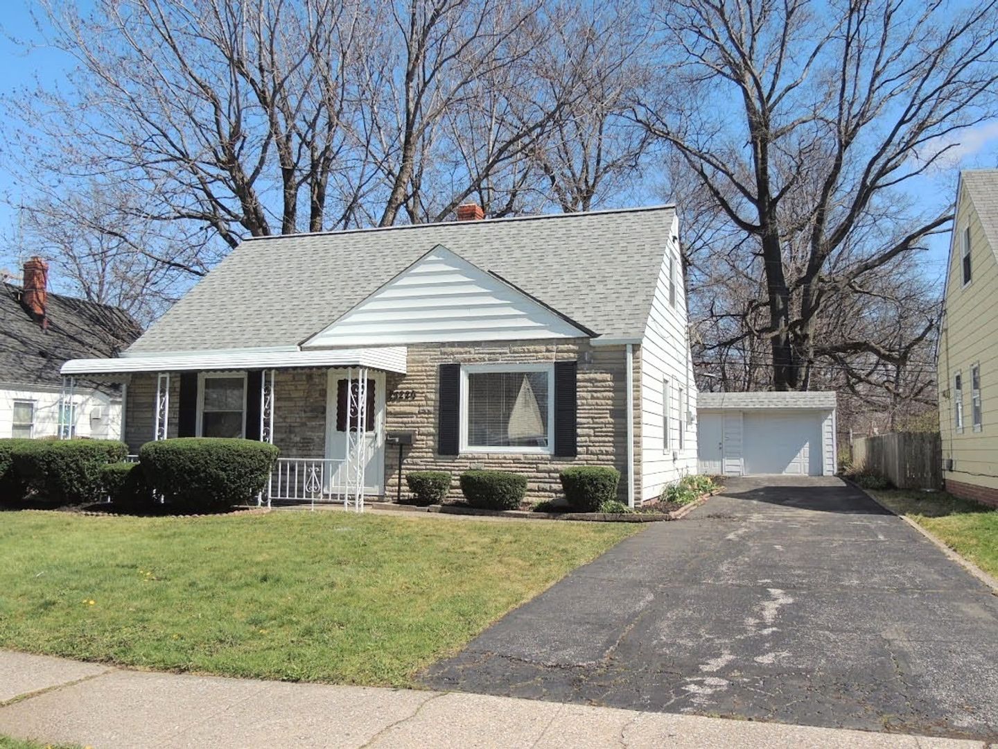 23220 Gay St – photo 1