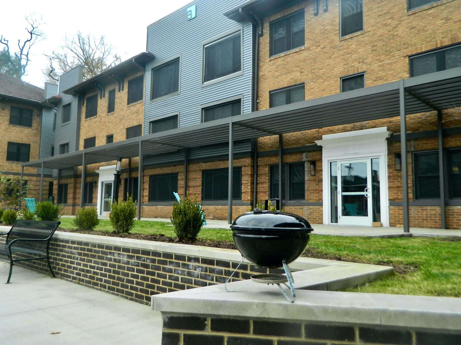 2123 Shady Ave – photo 1
