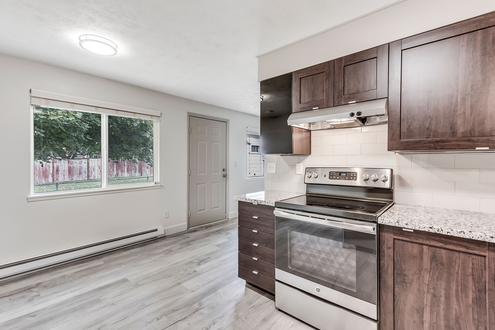 2024 E Cataldo Ave unit Unit #3 – photo 2