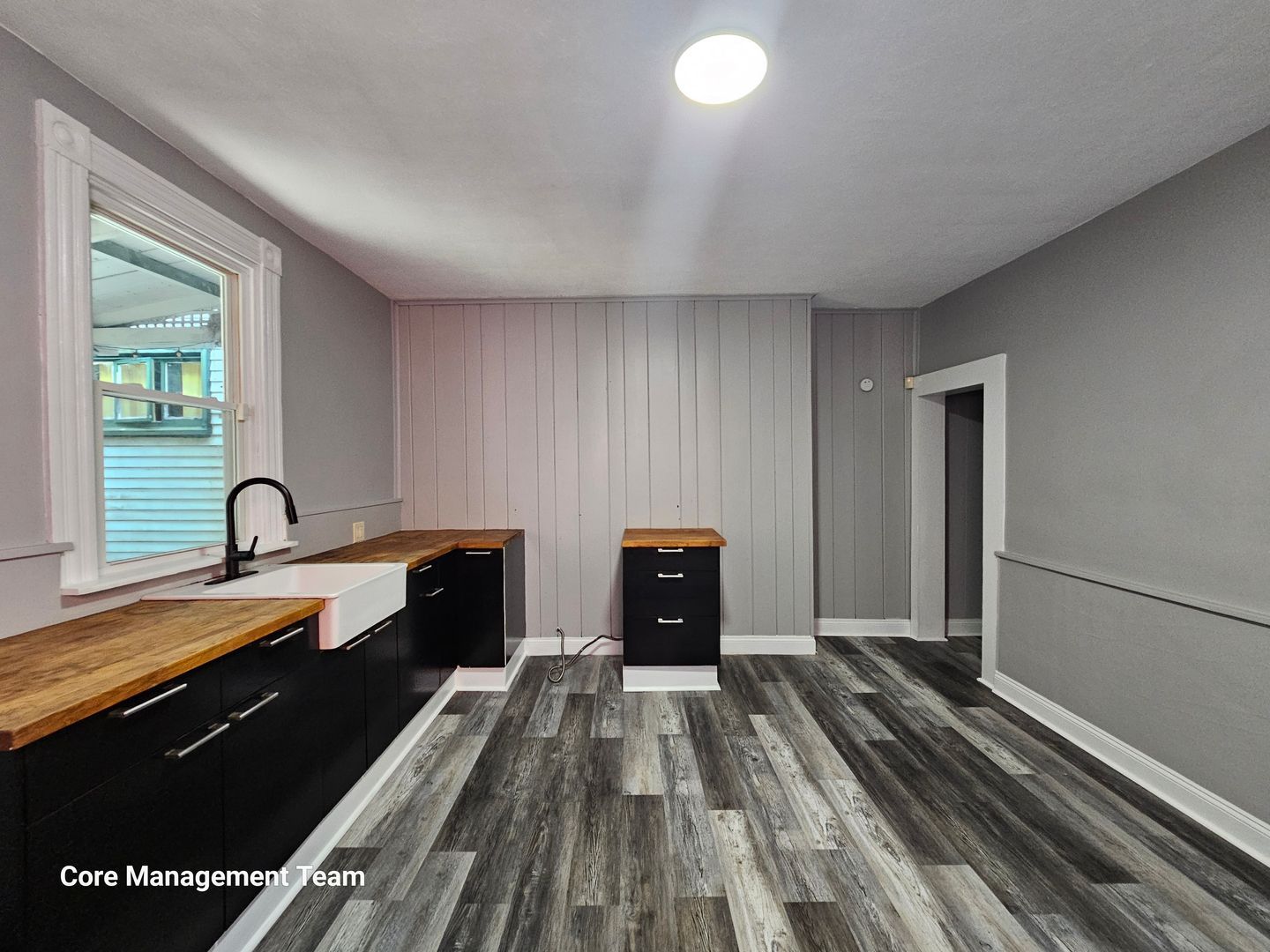 14 Courtright St – photo 2