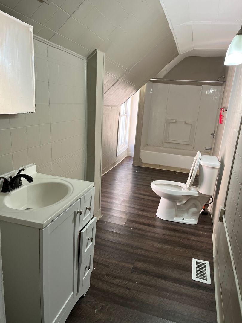 579 E 99th St – photo 3