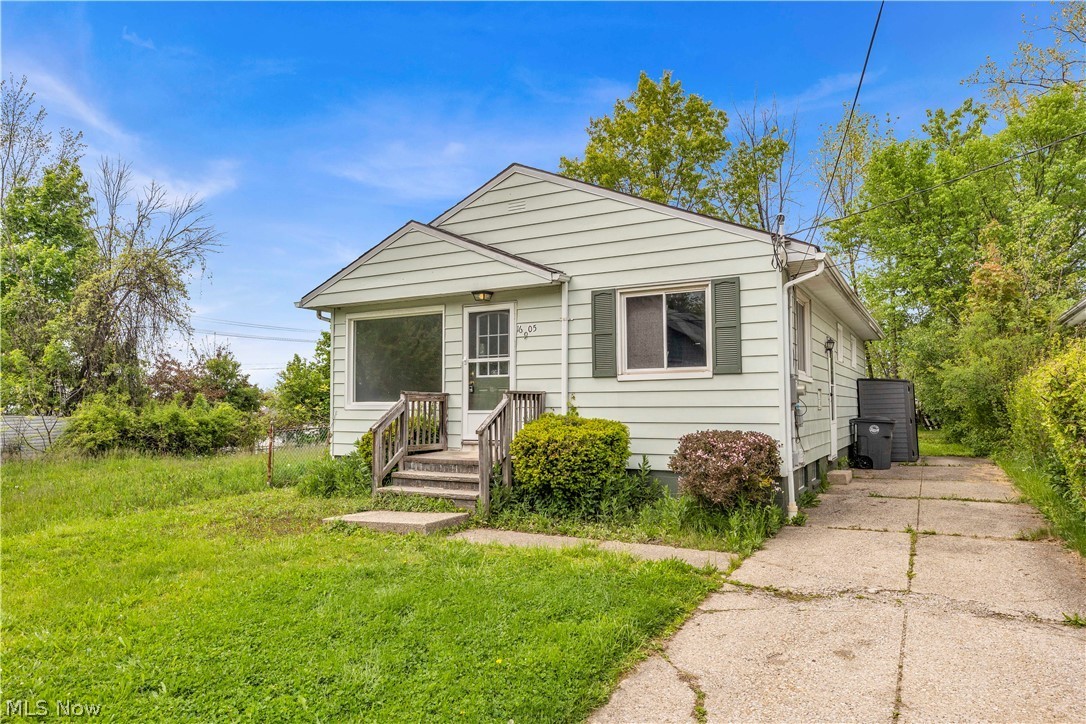 16605 Glenpark Ave – photo 2