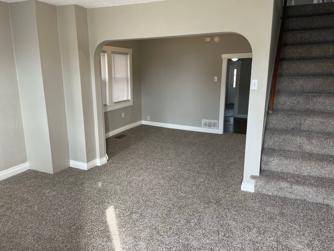 19 E Lancaster St – photo 4