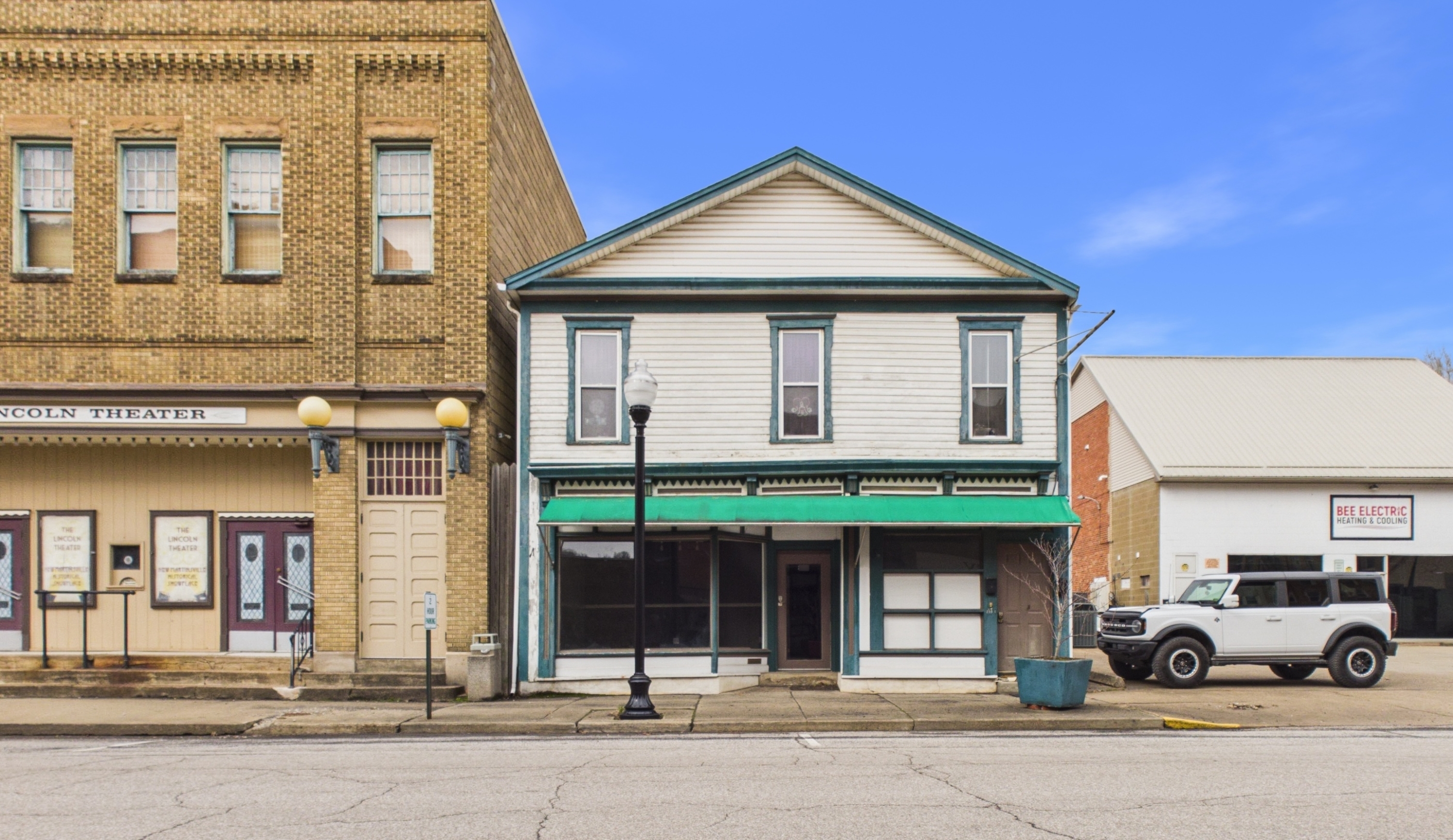 248 Main St – photo 1